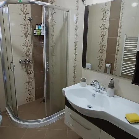 Nikolovi Apartamento *