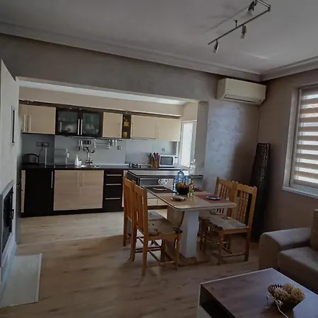 Nikolovi Apartment Pomorie