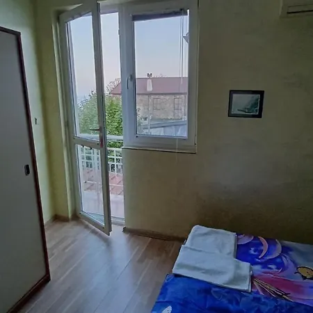 Apartment Nikolovi Pomorie